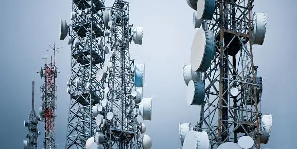 Télécommunications et durabilité : les défis d’une transition verte dans un secteur en mutation