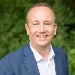 Simon Hayward, General Manager et VP Sales chez Freshworks