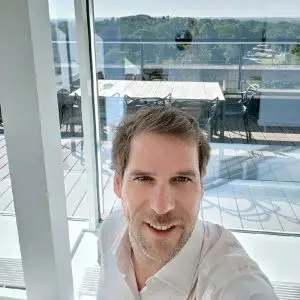 Hubert Poncelet General counsel chez efficy 